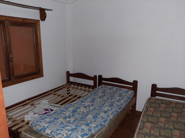 CASA 3 AMBIENTES EN VENTA BARRIO PARQUE PEÑA 5 LOTES