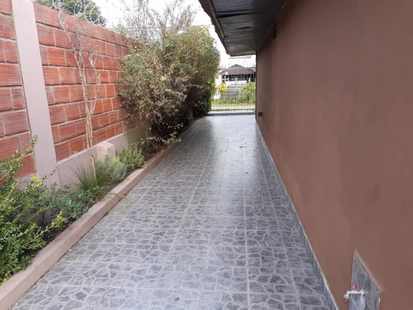 CASA 5 AMBIENTES CON PARQUE Y QUINCHO - BARRIO JARDIN PERALTA RAMOS-APTA CREDITO