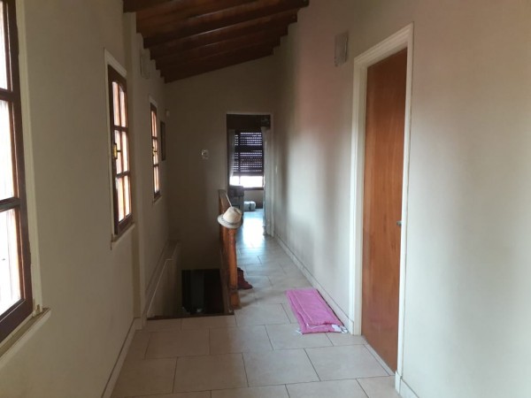 CASA 5 AMBIENTES CON PARQUE Y QUINCHO - BARRIO JARDIN PERALTA RAMOS-APTA CREDITO