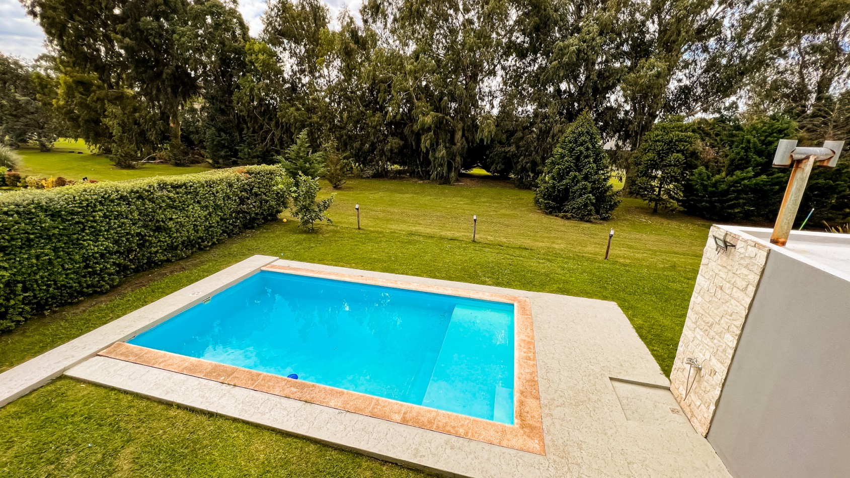 Venta Casa 4 ambientes Rumenco con piscina climatizada
