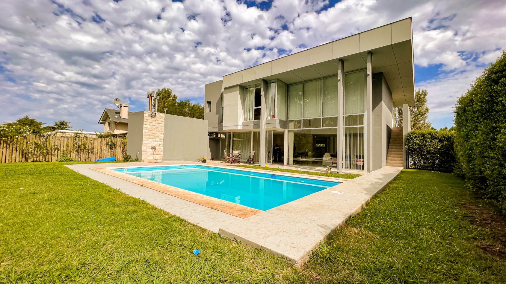 Venta Casa 4 ambientes Rumenco con piscina climatizada