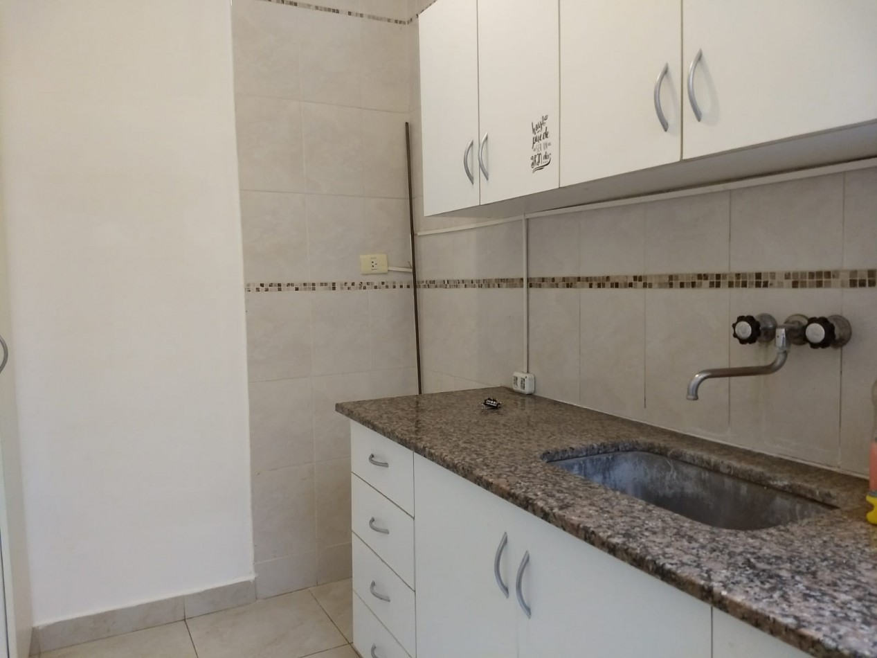 Venta Departamento 2 ambientes, Plaza Colon