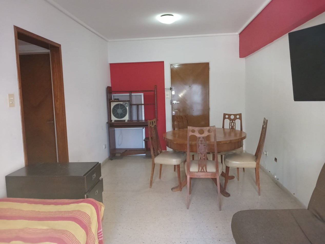 Venta monoambiente, con balcon zona Aldrey