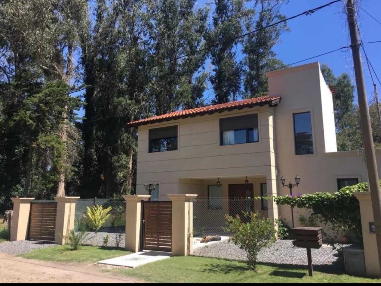 Foto Casa en Venta en Mar Del Plata, Buenos Aires - U$D 179.000 - pix114911494 - BienesOnLine