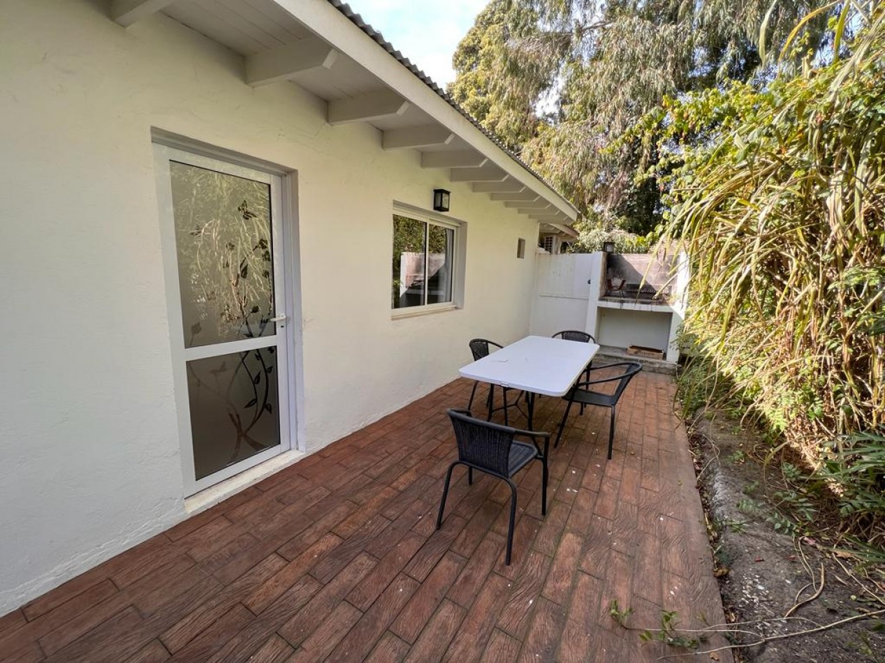 2 CASAS ESTILO CABAÑAS EN EL BOSQUE PERALTA RAMOS