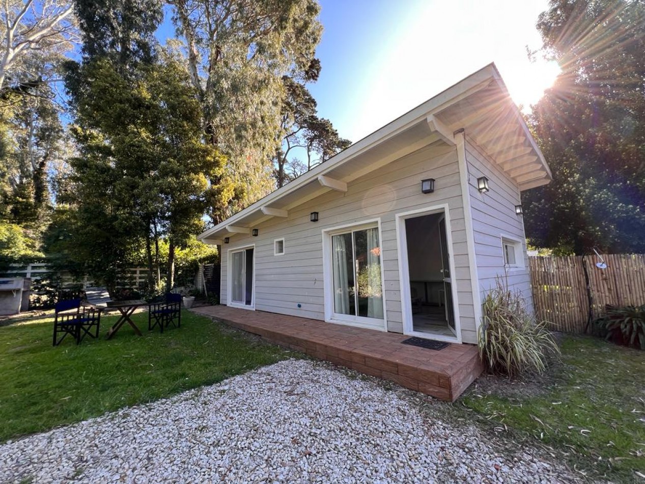 2 CASAS ESTILO CABAÑAS EN EL BOSQUE PERALTA RAMOS