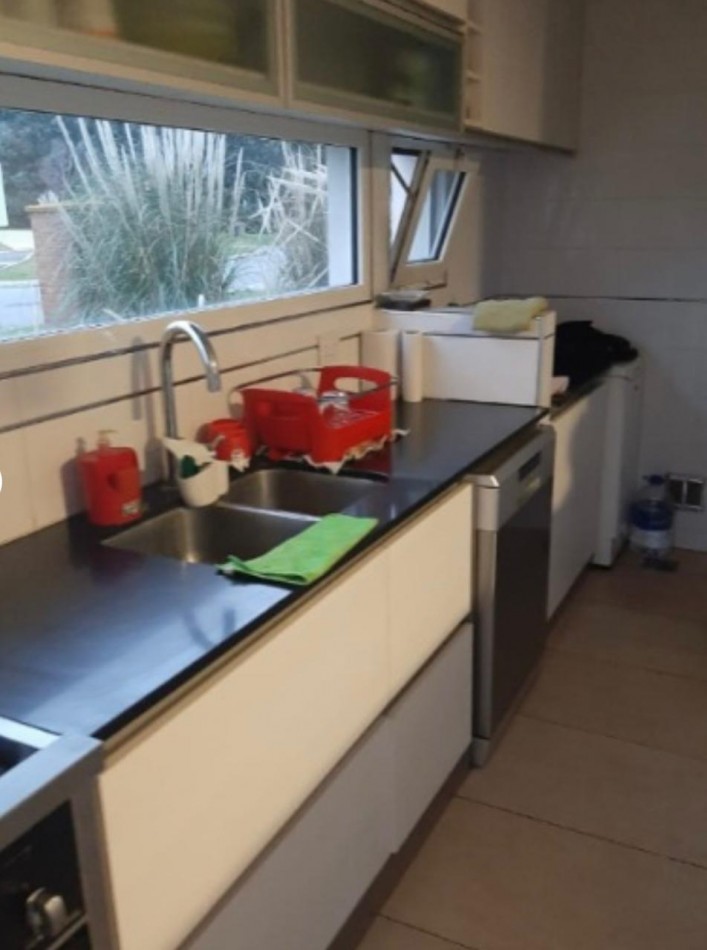 CASA EN BARRIO PRIVADO ARENAS DEL SUR- 4 AMB. Y PISCINA - CERCA DE LA ENTRADA Y DEL CLUB HOUSE.