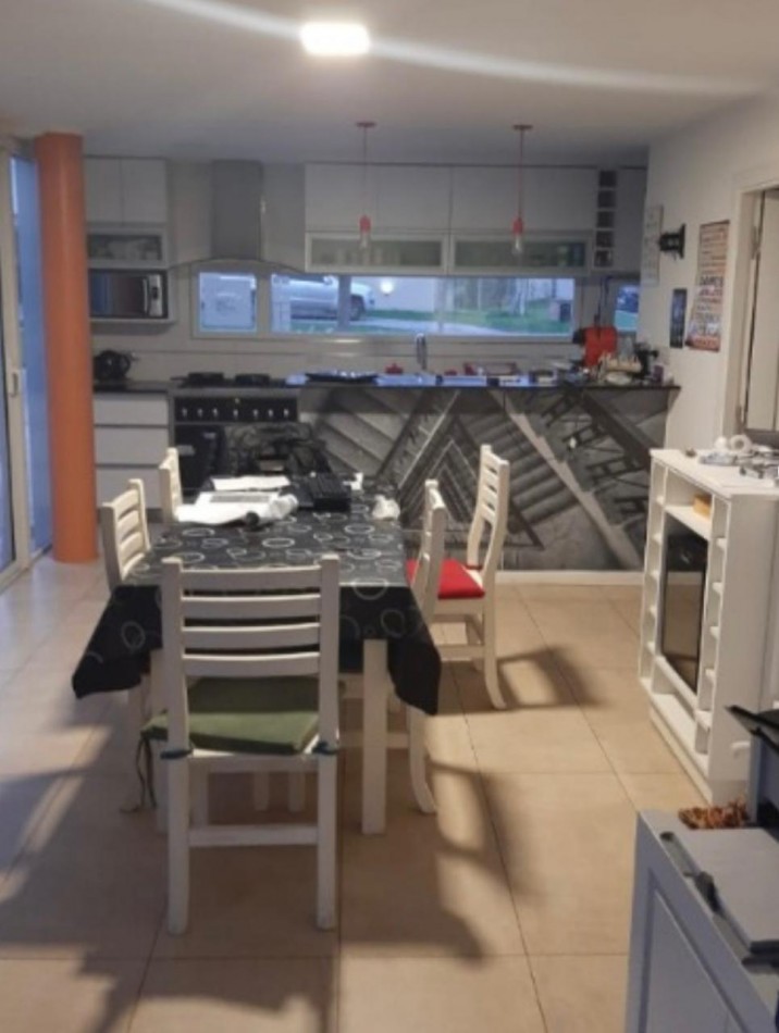 CASA EN BARRIO PRIVADO ARENAS DEL SUR- 4 AMB. Y PISCINA - CERCA DE LA ENTRADA Y DEL CLUB HOUSE.