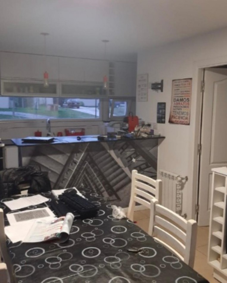 CASA EN BARRIO PRIVADO ARENAS DEL SUR- 4 AMB. Y PISCINA - CERCA DE LA ENTRADA Y DEL CLUB HOUSE.