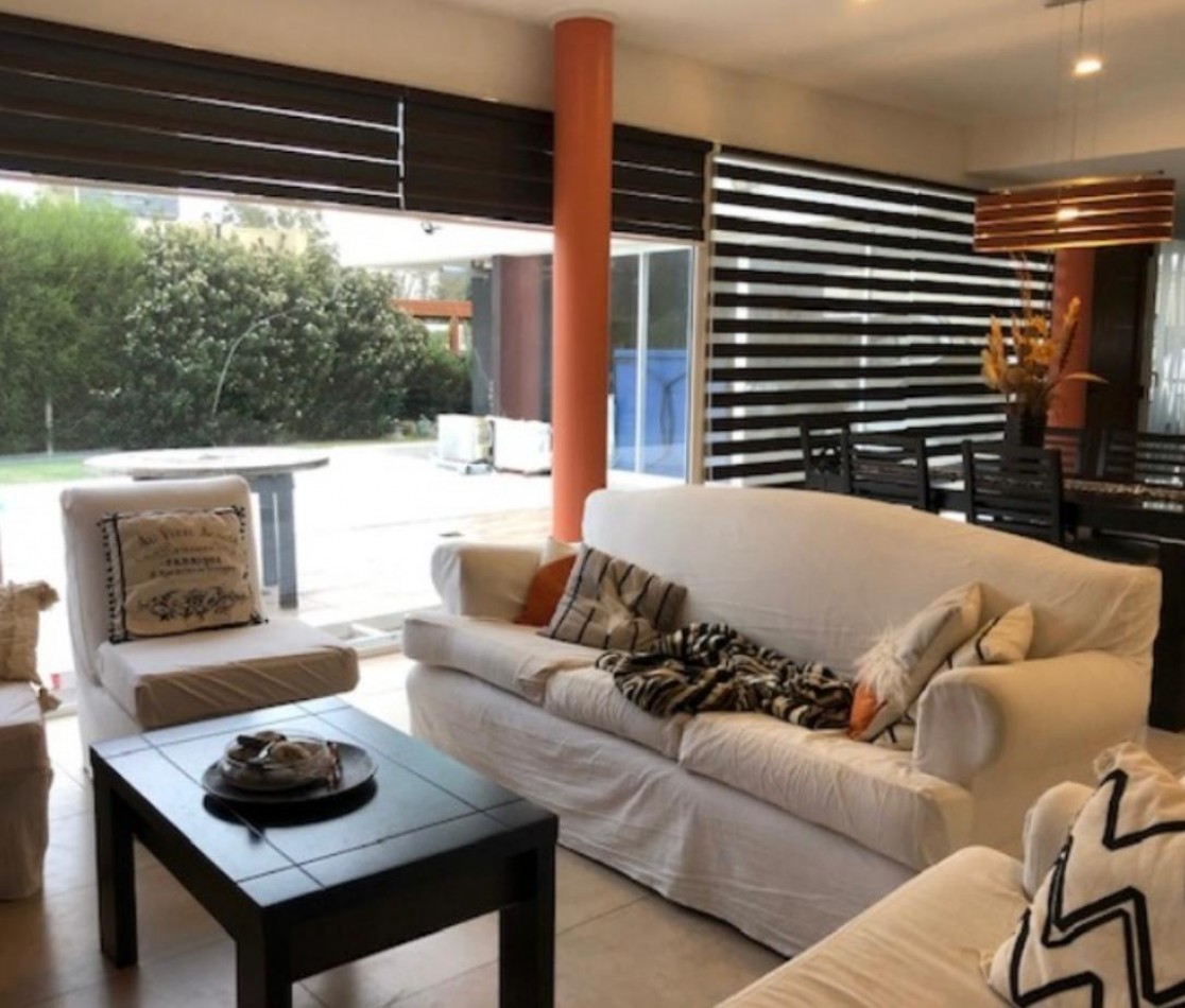 CASA EN BARRIO PRIVADO ARENAS DEL SUR- 4 AMB. Y PISCINA - CERCA DE LA ENTRADA Y DEL CLUB HOUSE.