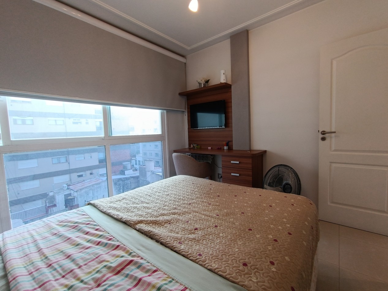 VENTA DEPARTAMENTO 3 AMBIENTES CON BALCON A LA CALLE LA PERLA