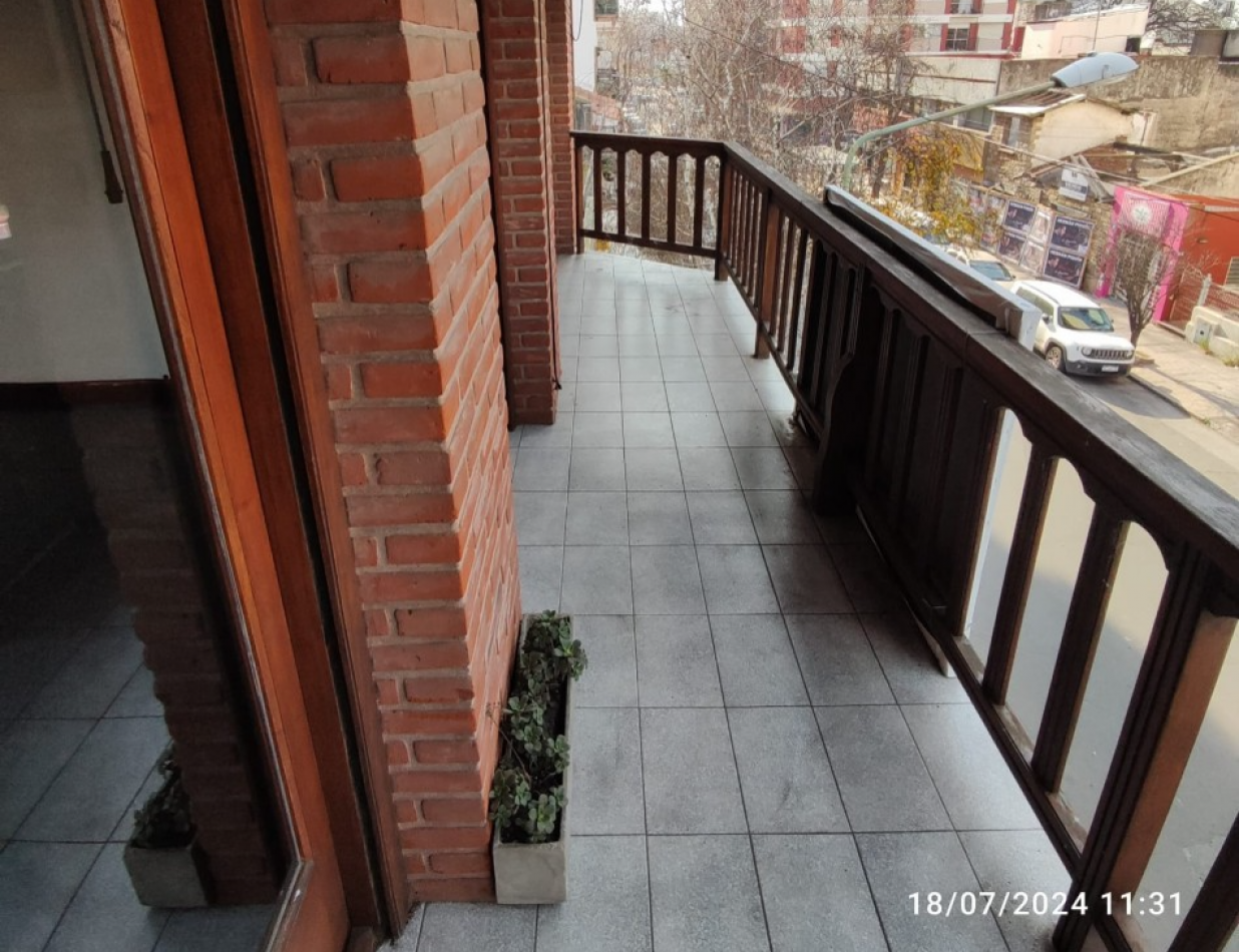 VENTA PH 3 AMBIENTES ZONA MACROCENTRO