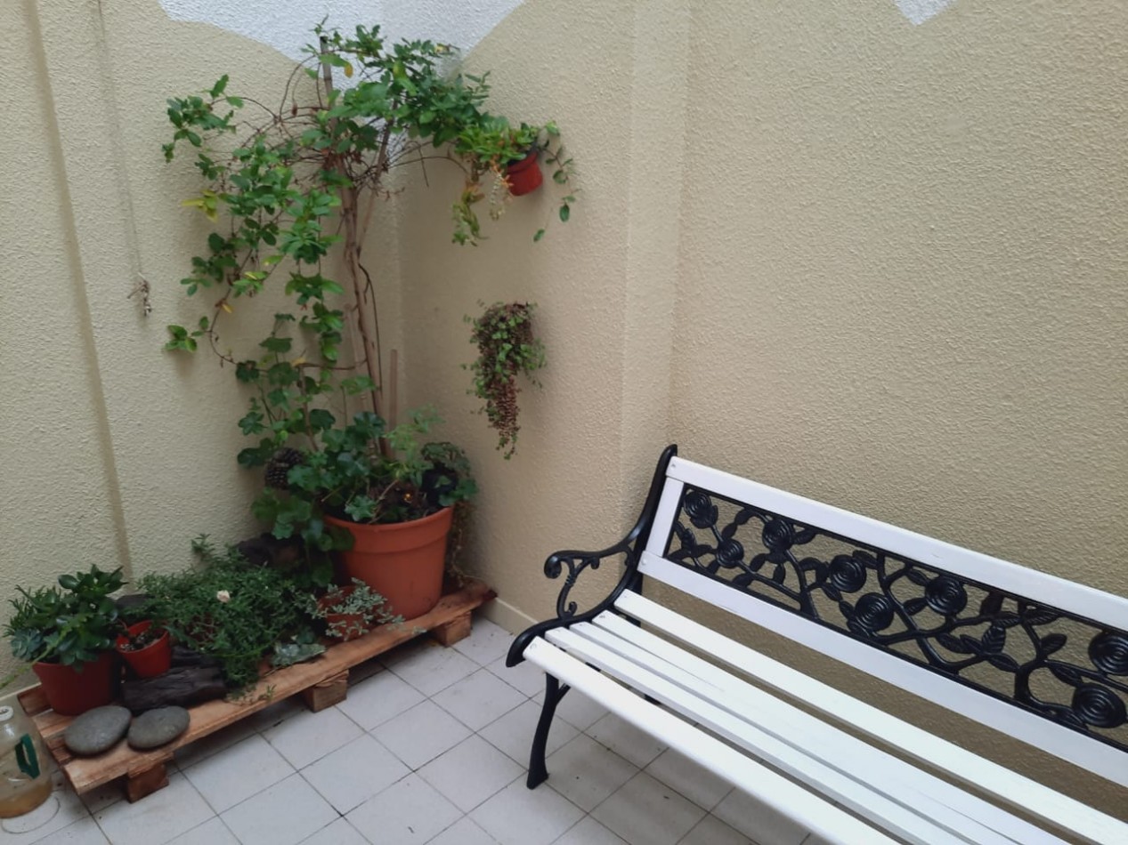 DEPARTAMENTO 2 AMBIENTES CON BALCON Y PATIO  PLAYA CHICA