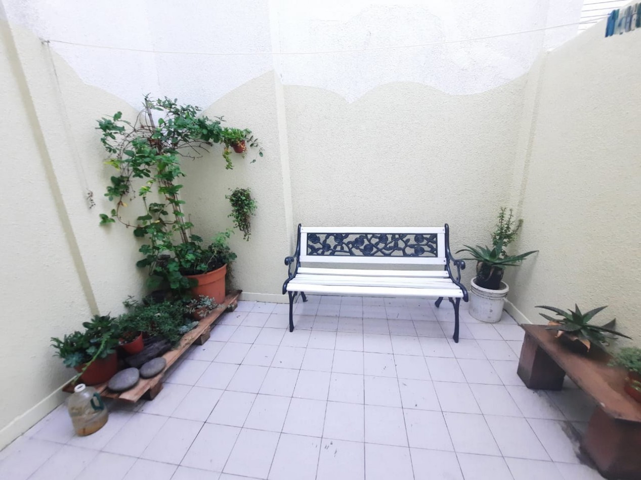 DEPARTAMENTO 2 AMBIENTES CON BALCON Y PATIO  PLAYA CHICA