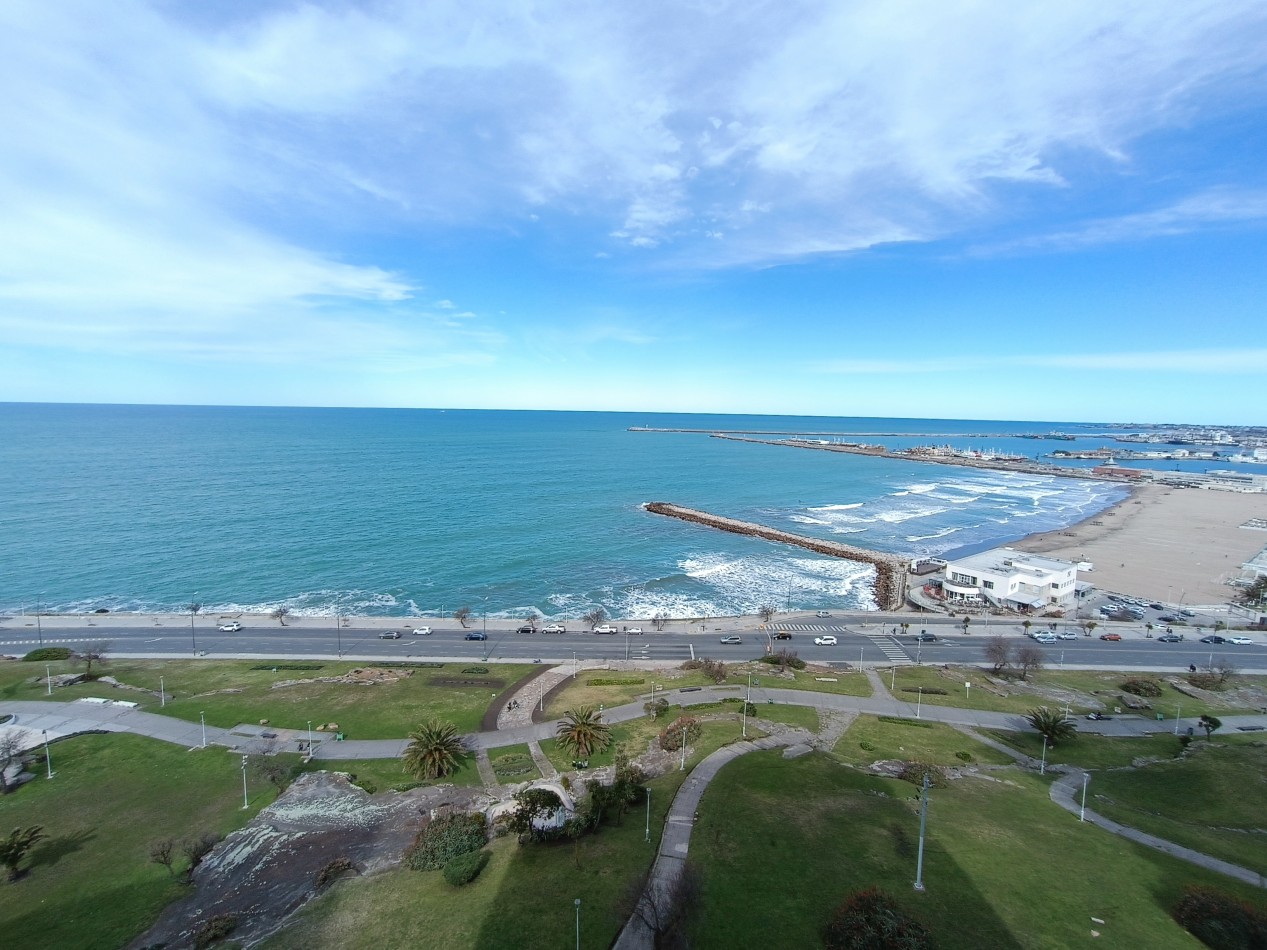 VENTA DEPARTAMENTO 8 AMBIENTES CON VISTA PLENA AL MAR Y COCHERA PLAYA GRANDE 