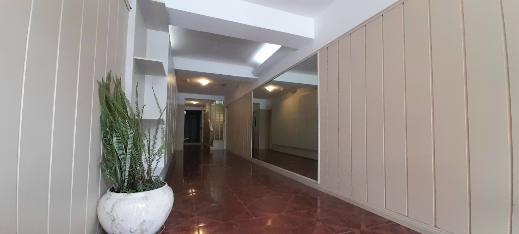 VENTA! DPTO CON BALCON SALIENTE ZONA GUEMES 