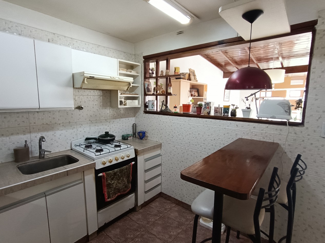 VENTA PH 3 AMBIENTES  AL FRENTE CON TERRAZA PROPIA