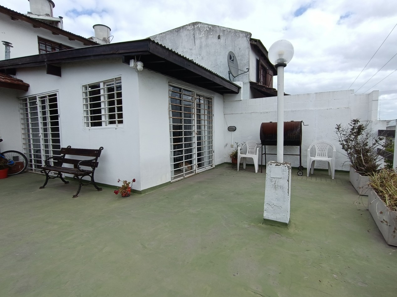 VENTA PH 3 AMBIENTES  AL FRENTE CON TERRAZA PROPIA