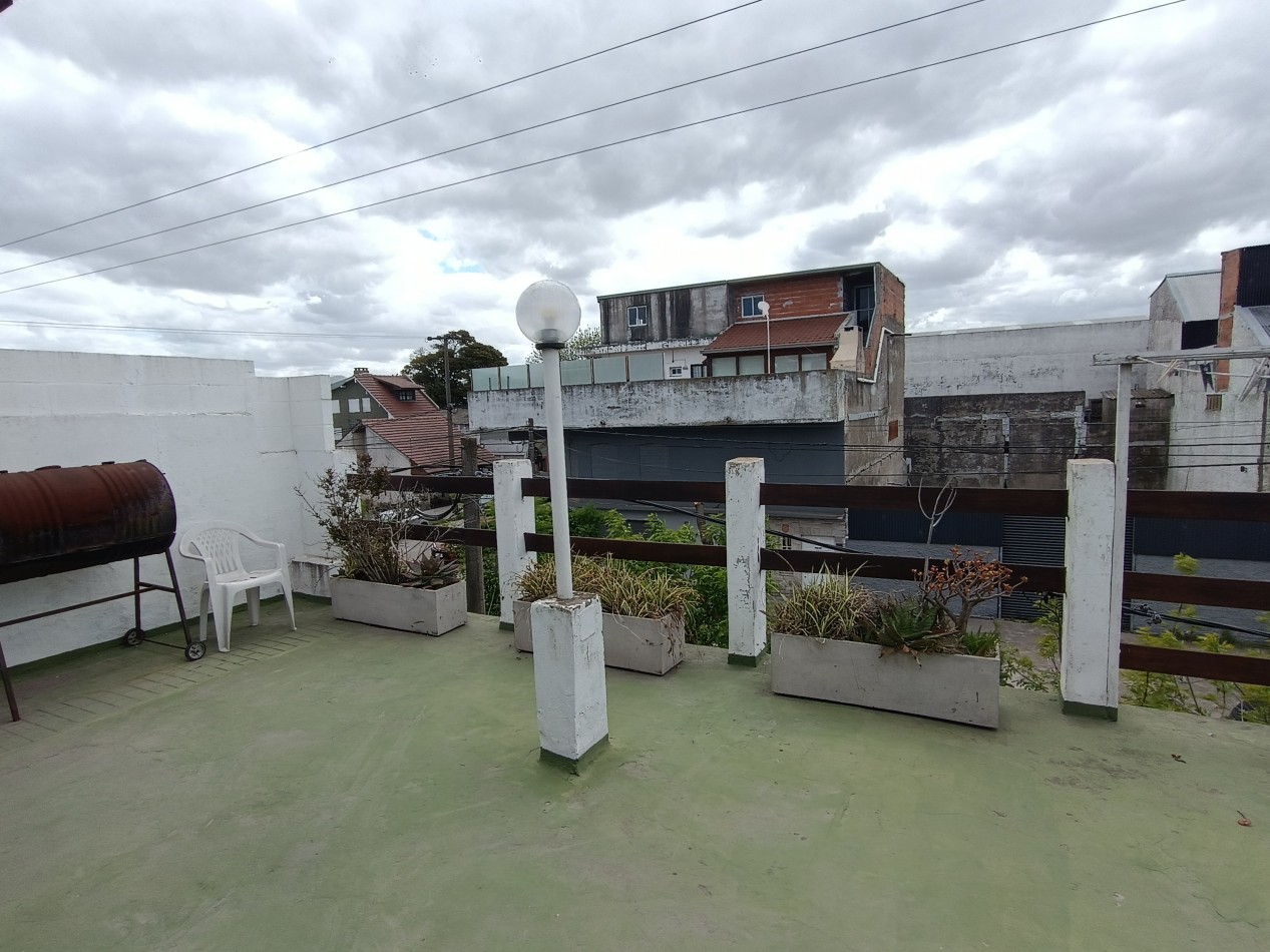 VENTA PH 3 AMBIENTES  AL FRENTE CON TERRAZA PROPIA