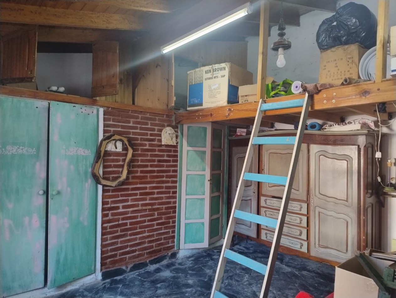 Casa 5 ambientes ,4 baños ,quincho en el barrio Faro Norte