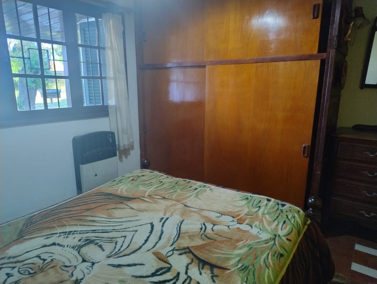 Casa 5 ambientes ,4 baños ,quincho en el barrio Faro Norte