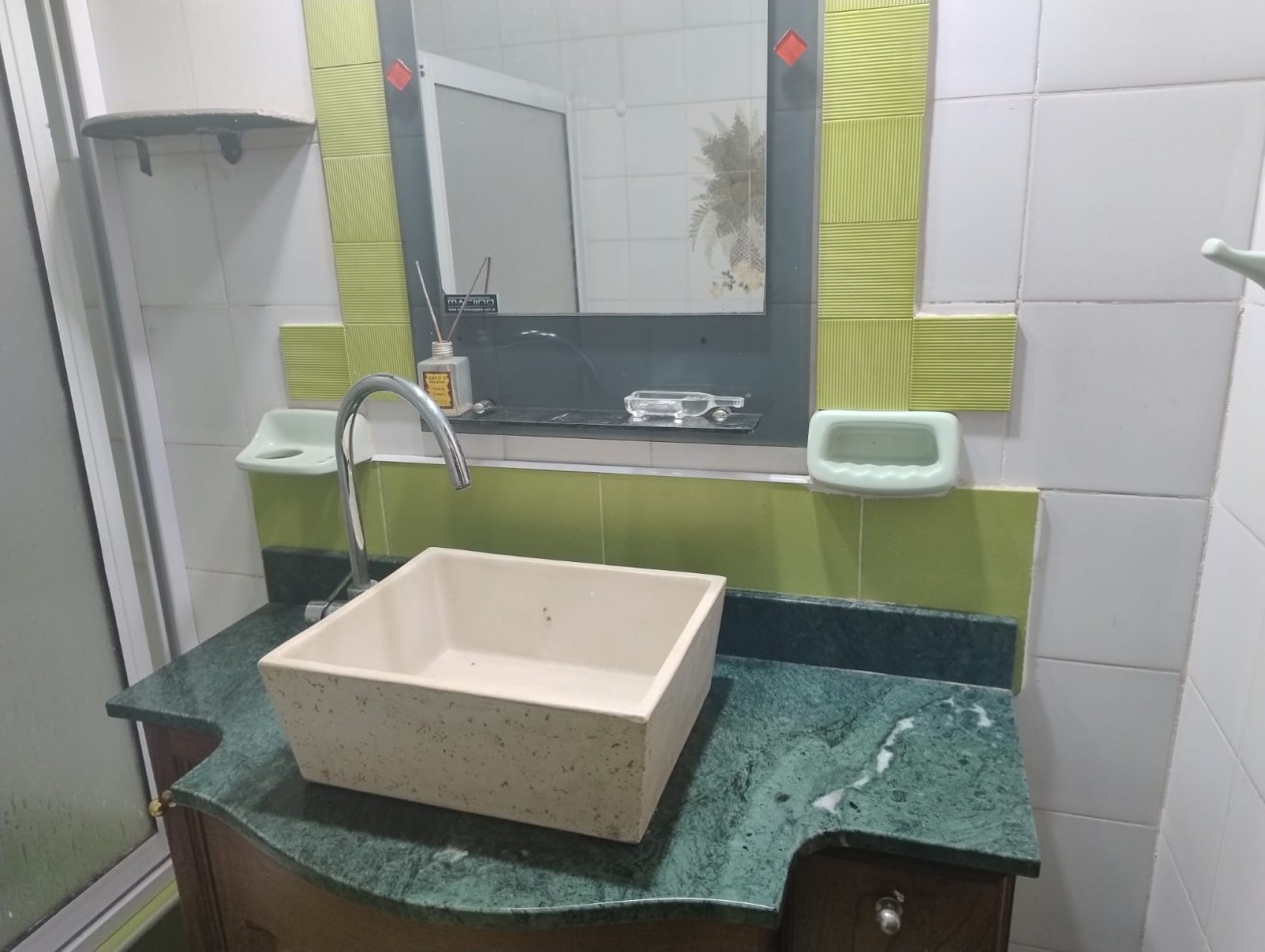 Casa 5 ambientes ,4 baños ,quincho en el barrio Faro Norte