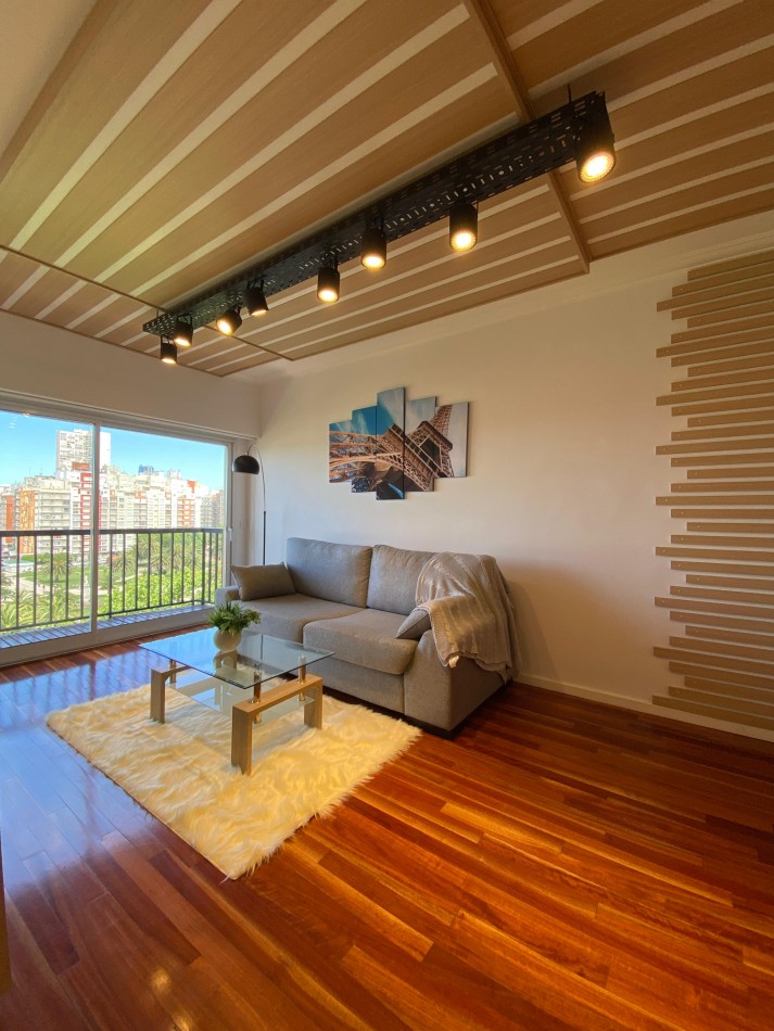 venta Departamento 3 ambientes con balcon y vista al mar, reciclado y amoblado