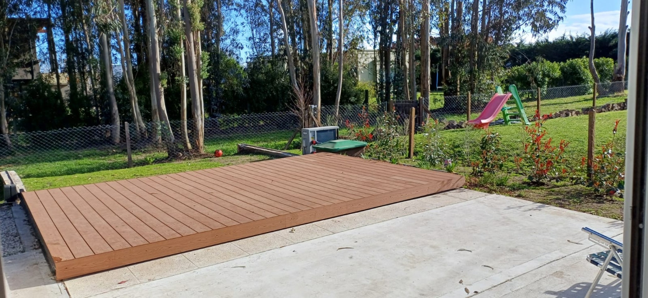 CASA EN ARENAS DEL SUR CON PISCINA CLIMATIZADA Y TROTADORA PARA 6 VEHICULOS 