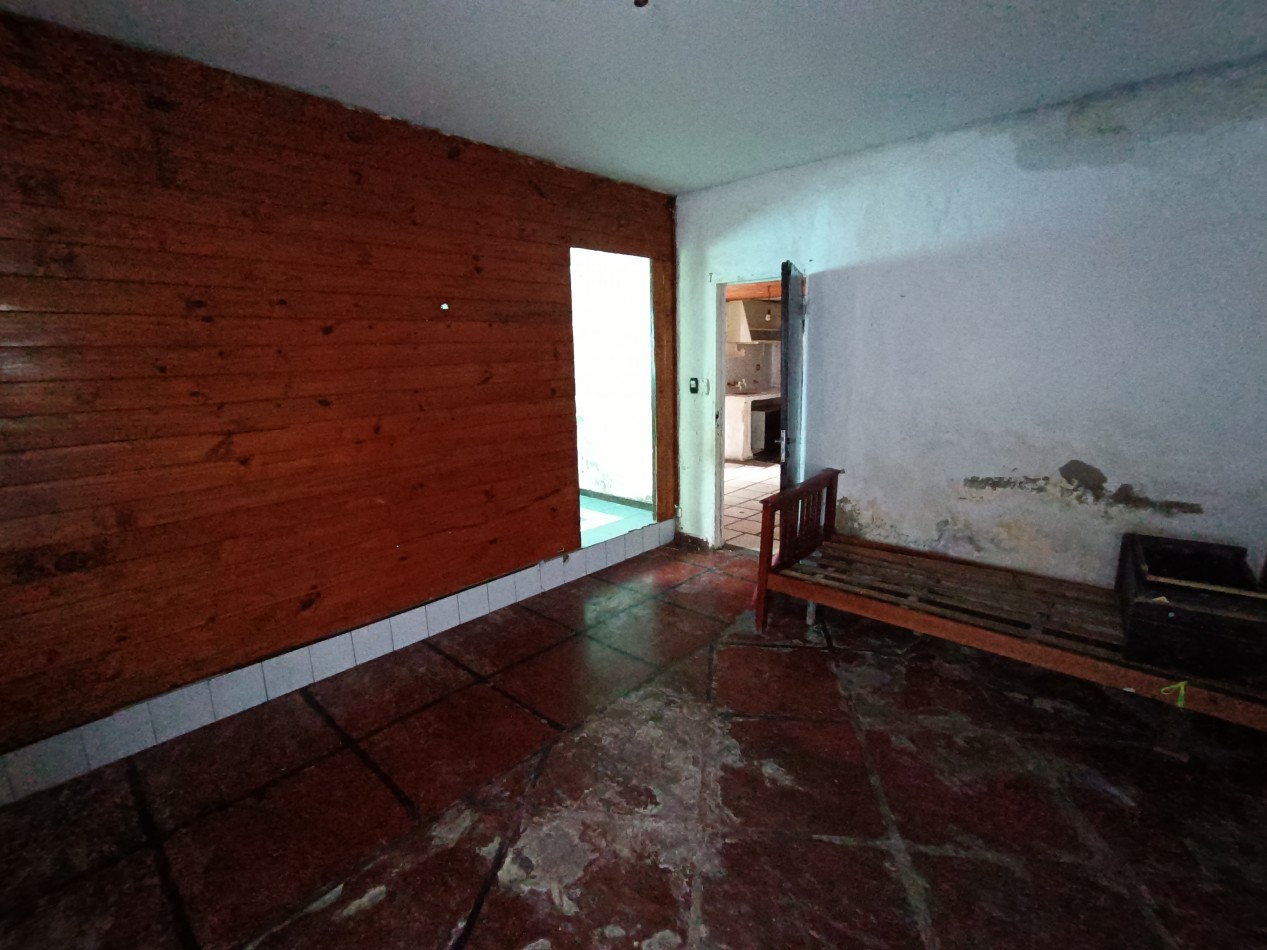 venta propiedad en block casa 3 ambientes mas tres departamentos 2 ambientes a reciclar