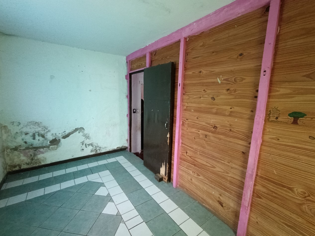 venta propiedad en block casa 3 ambientes mas tres departamentos 2 ambientes a reciclar