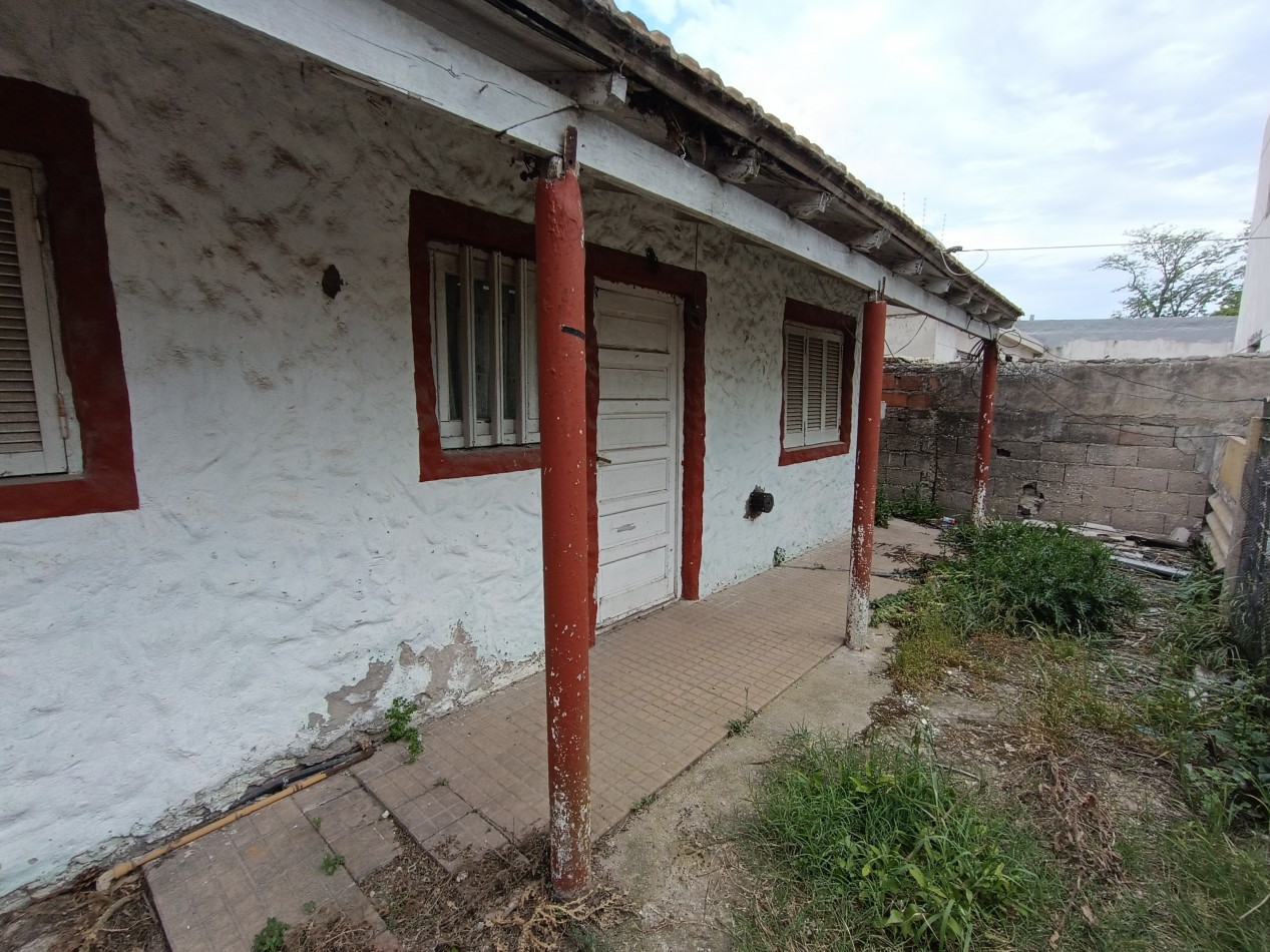 venta propiedad en block casa 3 ambientes mas tres departamentos 2 ambientes a reciclar