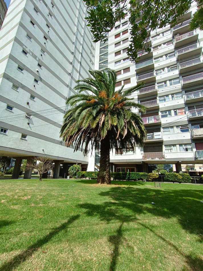 VENTA DEPARTAMENTO 3 AMBIENTES RECICLADO CON BALCON