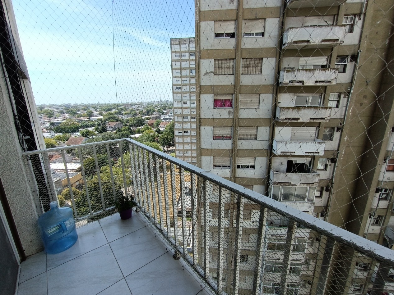 VENTA DEPARTAMENTO 3 AMBIENTES RECICLADO CON BALCON