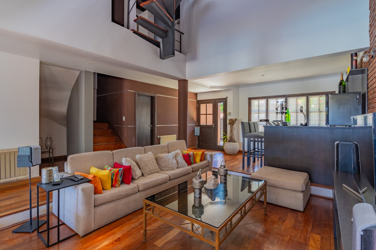 CASA 6 AMBIENTES EN EL BARRIO PARQUE LURO GRAN PARQUE CON PILETA CLIMATIZADA