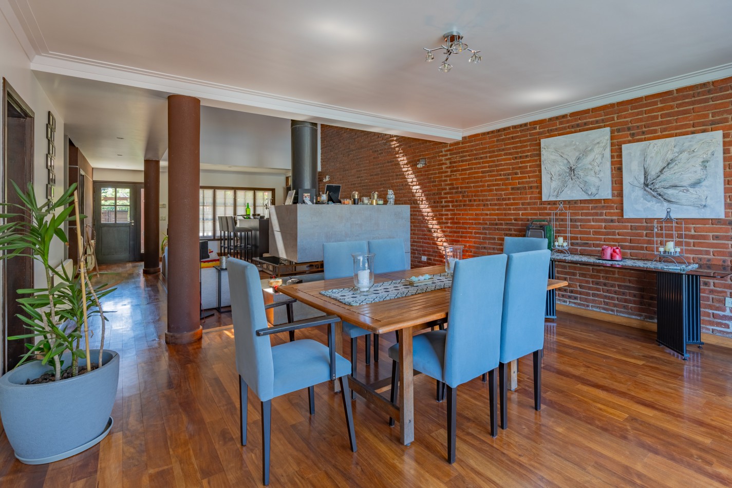 CASA 6 AMBIENTES EN EL BARRIO PARQUE LURO GRAN PARQUE CON PILETA CLIMATIZADA