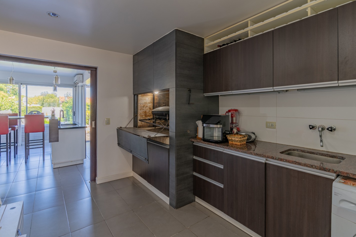 CASA 6 AMBIENTES EN EL BARRIO PARQUE LURO GRAN PARQUE CON PILETA CLIMATIZADA