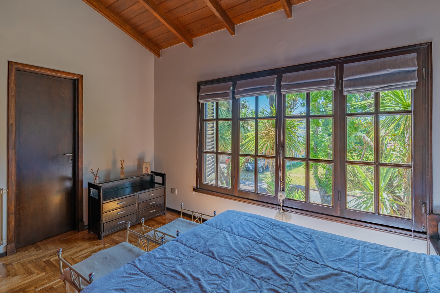 CASA 6 AMBIENTES EN EL BARRIO PARQUE LURO GRAN PARQUE CON PILETA CLIMATIZADA