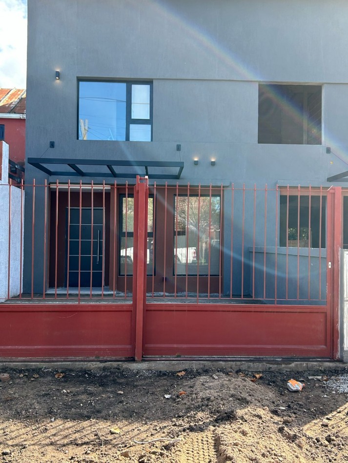 DUPLEX A ESTRENAR 4 AMBIENTES ZONA CAISAMAR .