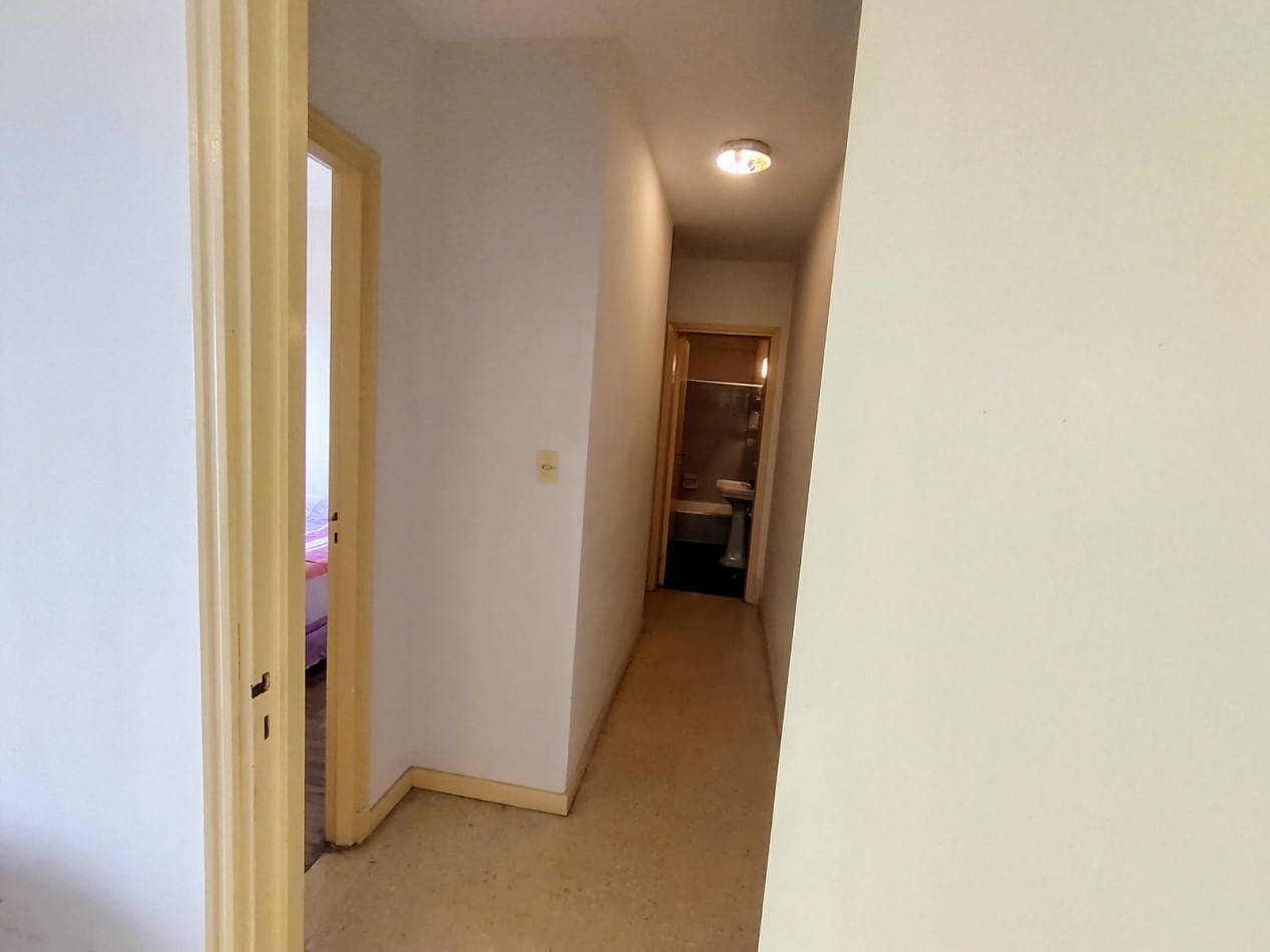 Venta Departamento al frente tres ambientes con balcon