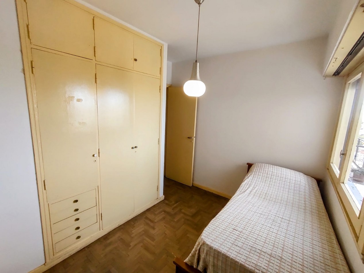 Venta Departamento al frente tres ambientes con balcon
