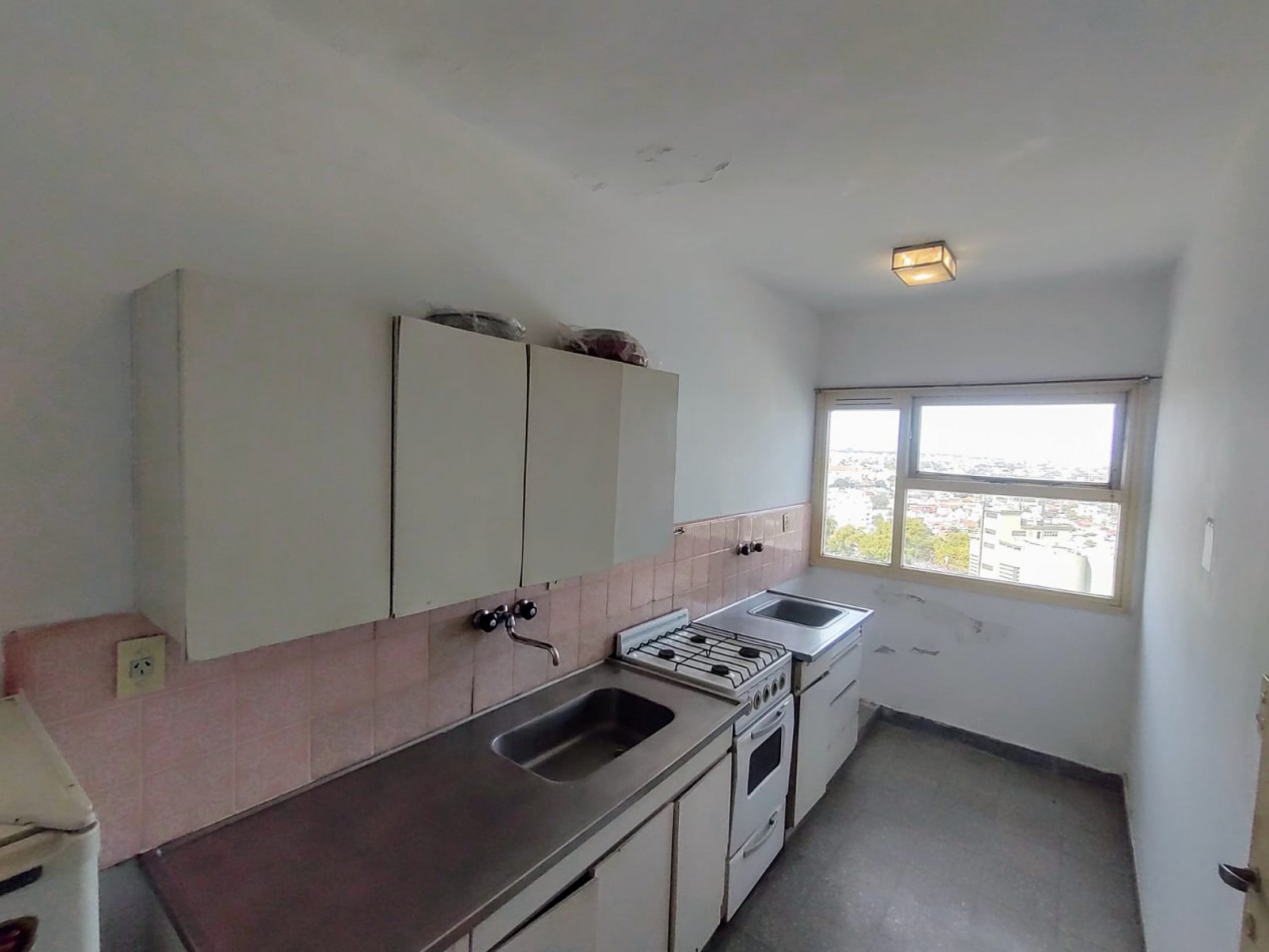 Venta Departamento al frente tres ambientes con balcon