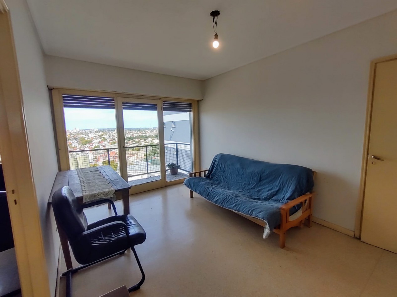 Venta Departamento al frente tres ambientes con balcon