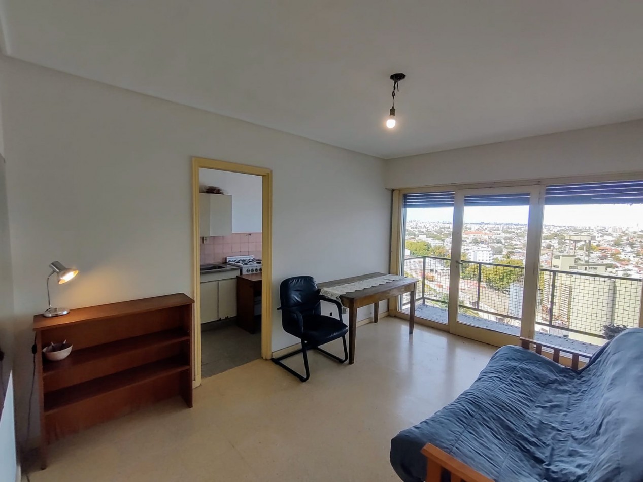 Venta Departamento al frente tres ambientes con balcon