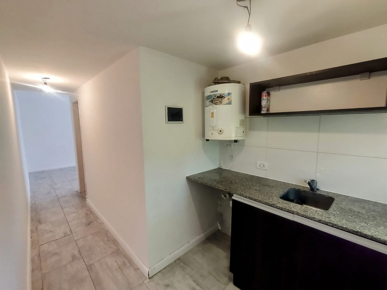 Venta Departamento ph monoambiente con cochera sin expensas