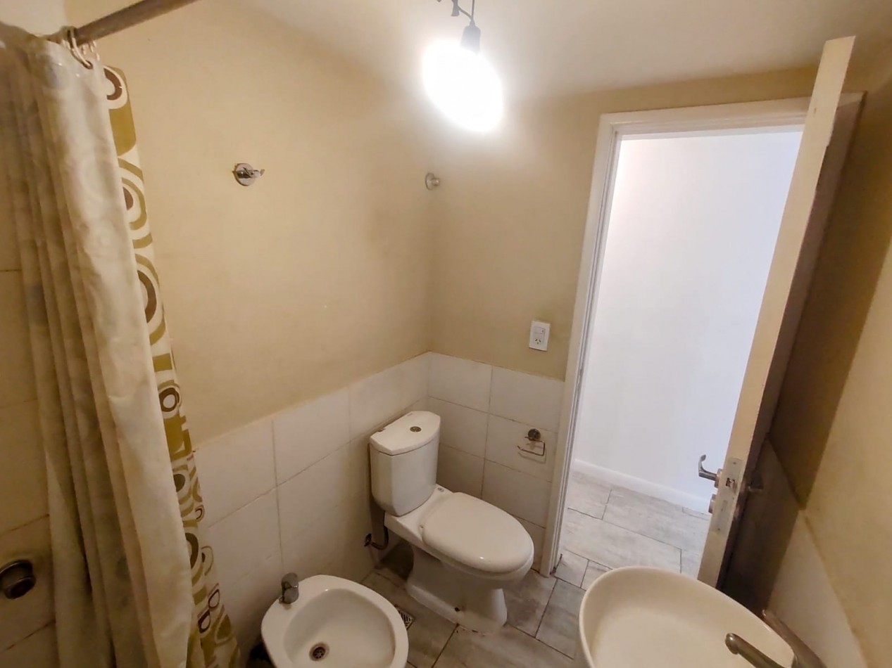 Venta Departamento ph monoambiente con cochera sin expensas