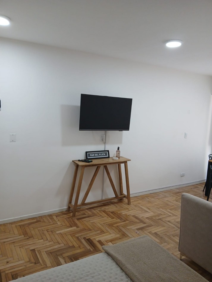 DEPARTAMENTO CON BALCON AL FRENTE- 32m2 - PLAZA COLON