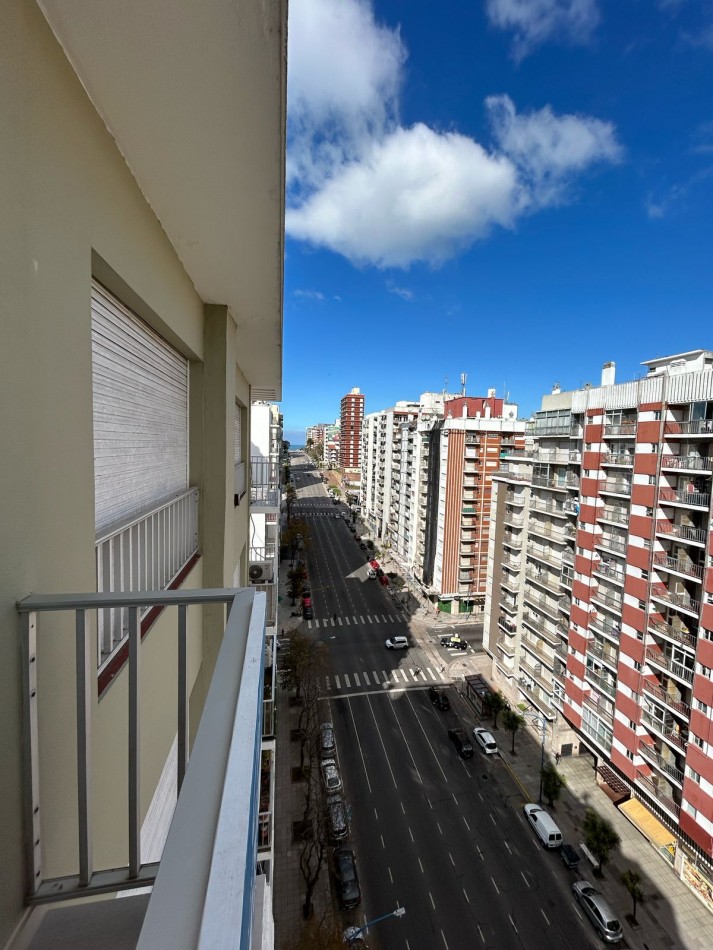 DEPARTAMENTO DOS AMBIENTES RECICLADO A LA CALLE ZONA GUEMES.