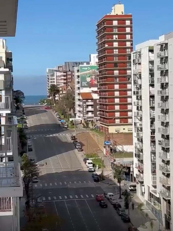 DEPARTAMENTO DOS AMBIENTES RECICLADO A LA CALLE ZONA GUEMES.
