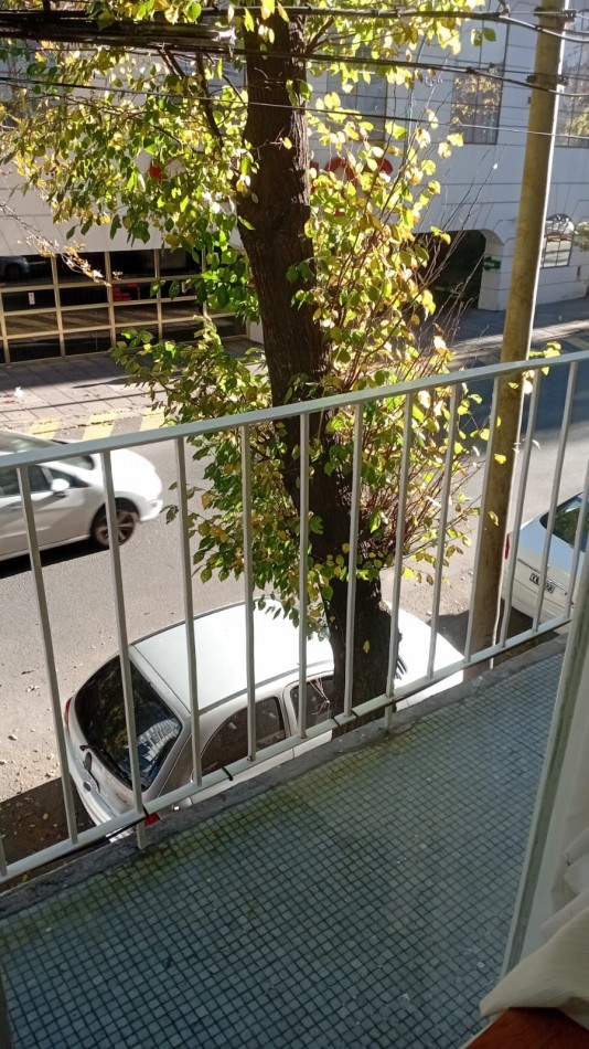 DEPARTAMENTO CON BALCON AL FRENTE- 32m2 - PLAZA COLON