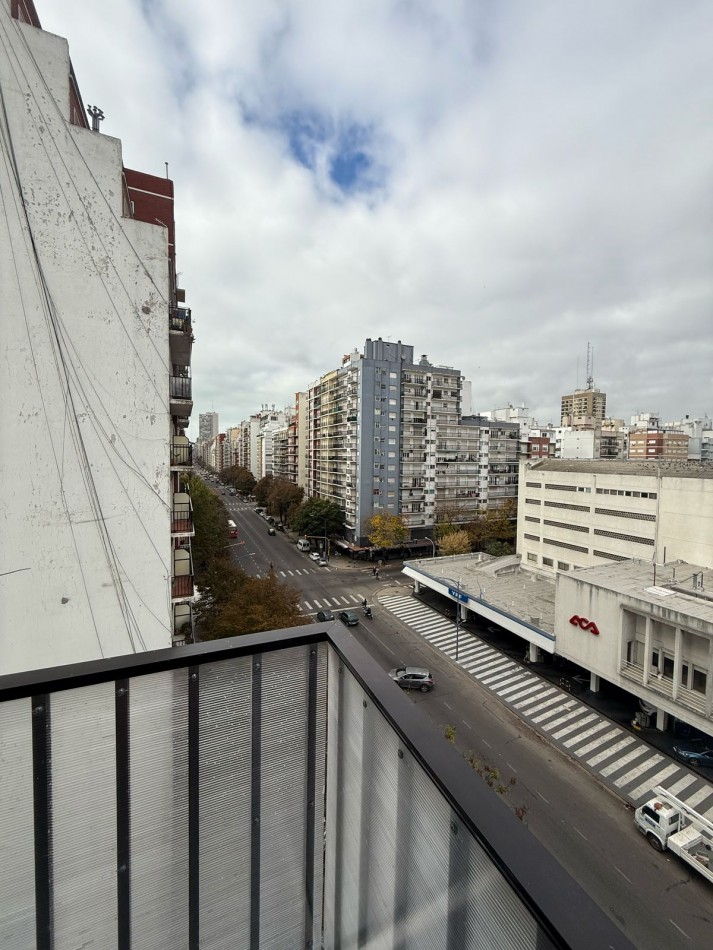 DEPARTAMENTO DOS AMBIENTES CON DEPENDENCIA Y BALCON APTO CREDITO.
